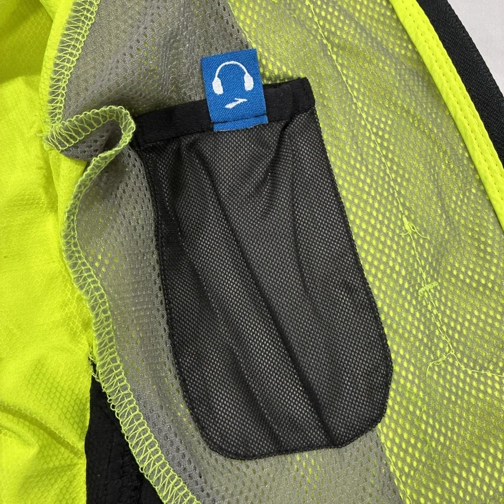 Brooks Shelter Technology‎ Running Vest Women's M High Visibility Neon Yellow